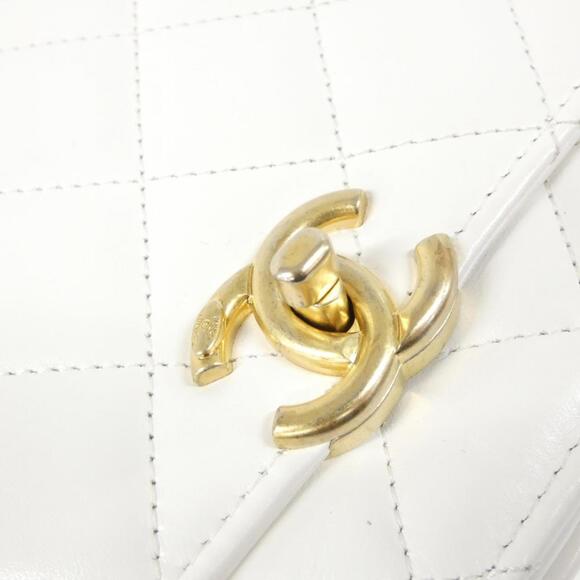 CHANEL Authentic White Wallet - Picture 4 of 7